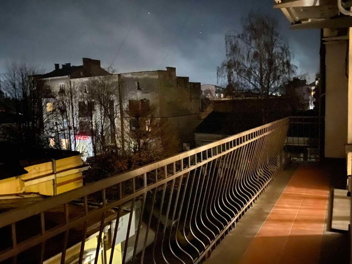 Fontush Boutique Hotel Ivano-Frankivsk Exteriör bild